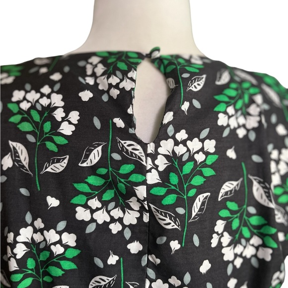 Boden silk blend floral, romantic, business casual, preppy, coastal core shirt - Picture 6 of 11